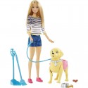 Barbie wandelen met de puppy's